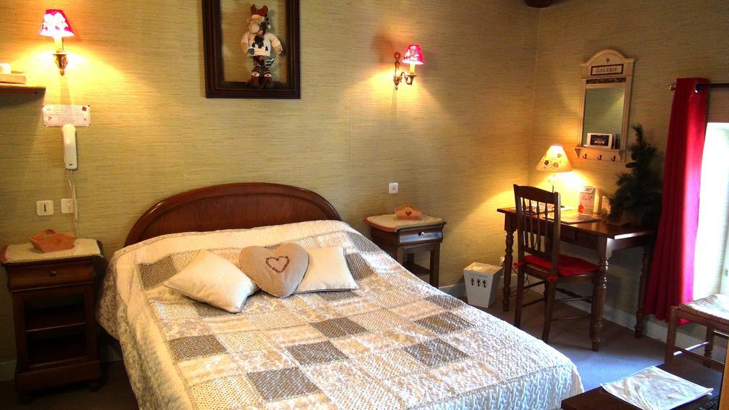 Hotel Le Clos Du Montvinage Étréaupont Quarto foto