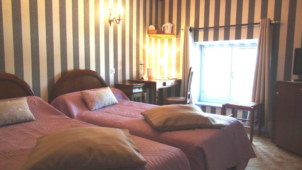 Hotel Le Clos Du Montvinage Étréaupont Quarto foto